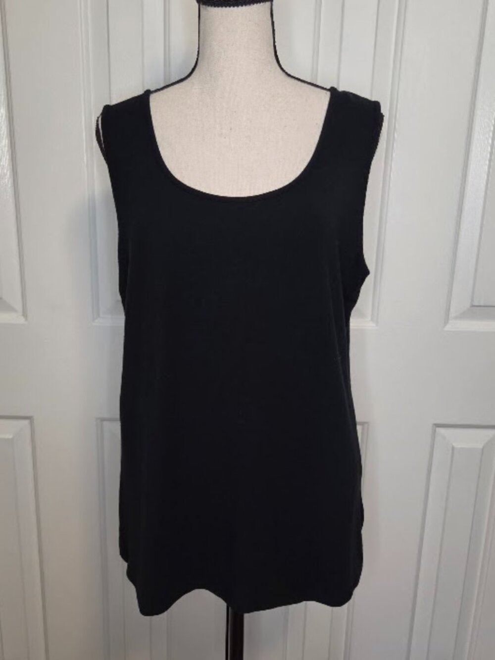 Dana Buchman Life Black Modal Stretch Scoop Neck Tank Top Large